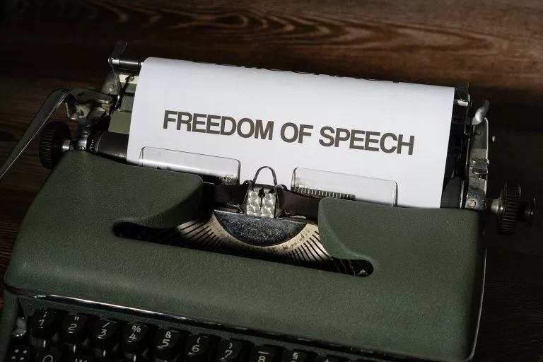 Typewriter with words Freedom of Speech